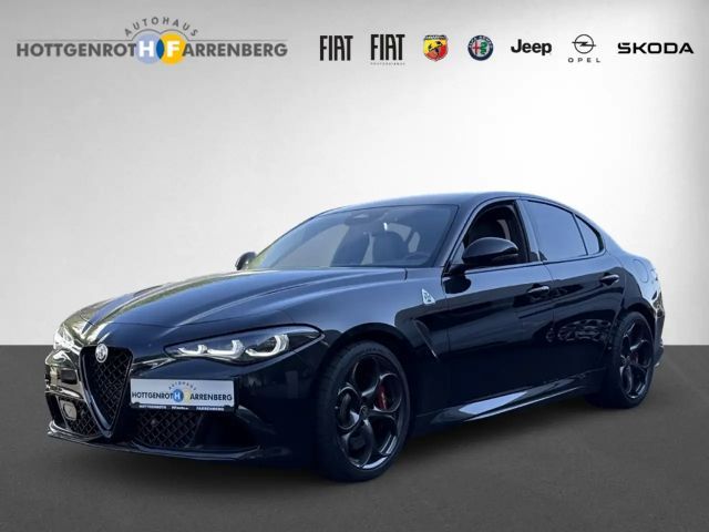 Alfa Romeo Giulia Quadrifoglio Verde 2.9 Tech-Paket Akrapov. 2025 Benzine
