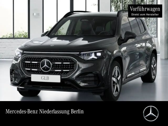 Mercedes-Benz GLB 200 Burmester 3D AMG Pano Multibeam Distr. PTS 2026 Benzine