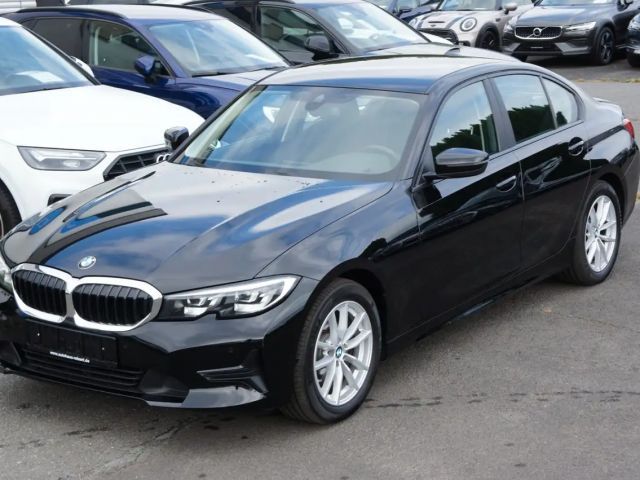 BMW 320 d Limousine Advantage*NAV*LED*LIVE*M-LENKRAD* 2021 Diesel
