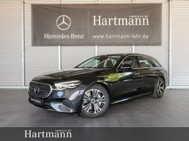 Mercedes-Benz E 450 E 450 T 4M Avantgarde AHK Fahrassistenz Digital 2025 Benzine