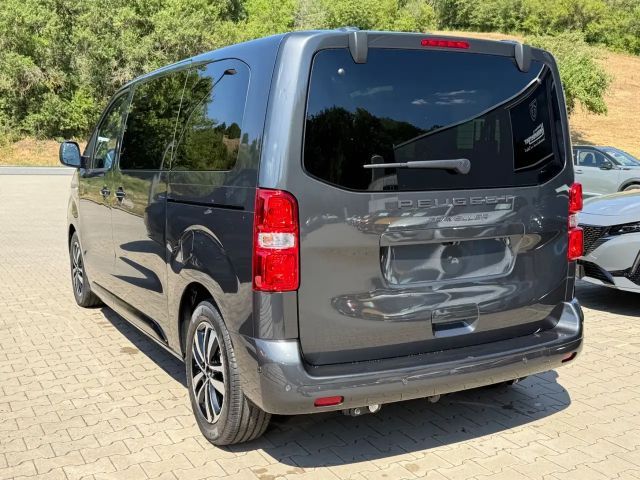 Peugeot Traveller