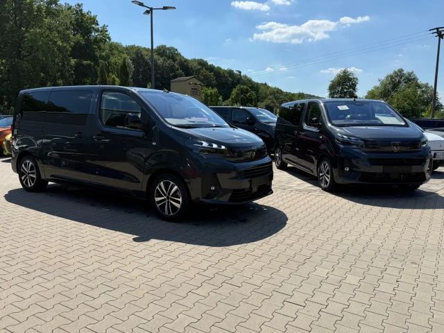 Peugeot Traveller