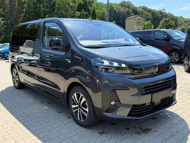 Peugeot Traveller