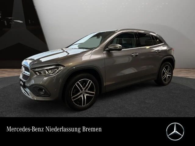 Mercedes-Benz GLA 250 4M STYLE+LED+KAMERA+KEYLESS+8G 2022 Benzine