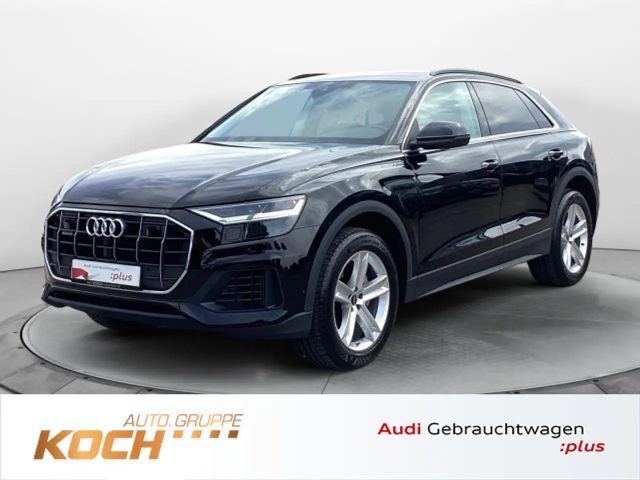 Audi Q8 55 TFSI q. Tiptr. Tour+Stadt+Leder, Ambiente 2022 Benzine