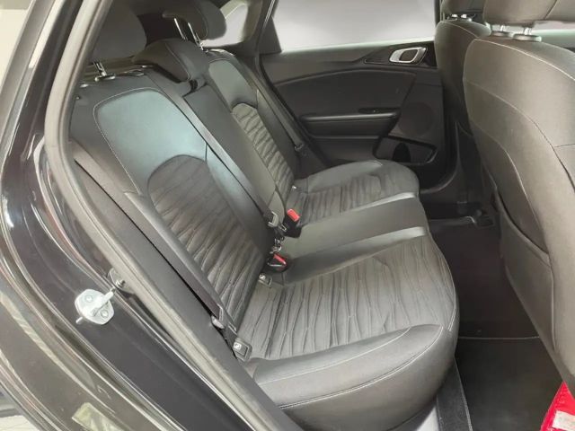 Kia Ceed / cee'd