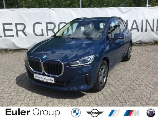 BMW 220 Active Tourer i SR17'' AHK LenkHeiz AdLED PA AG Ko 2025 Benzine