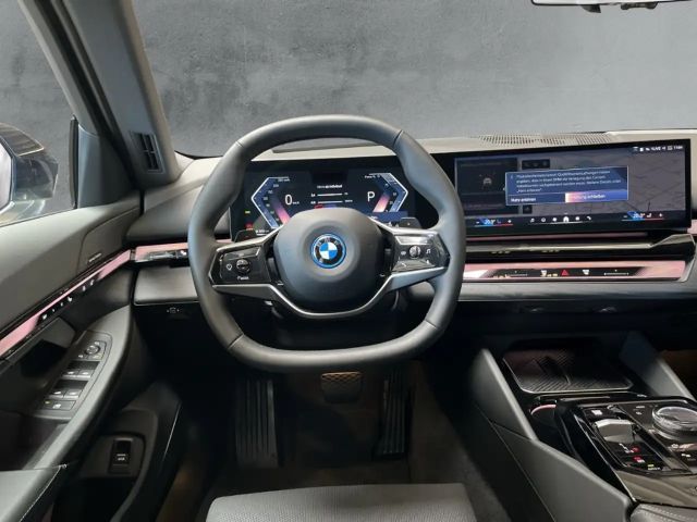 BMW 550
