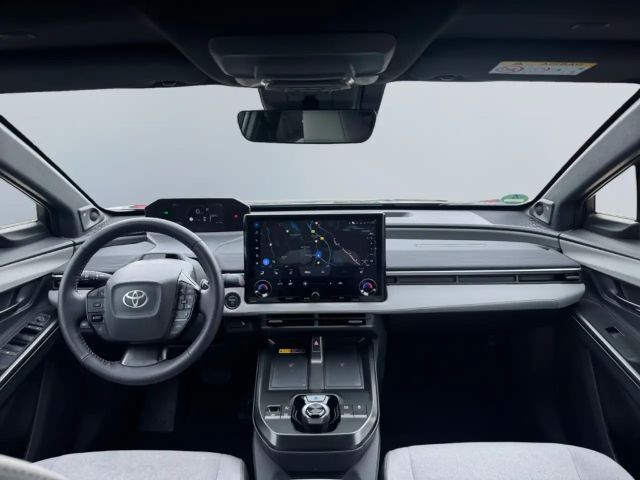 Toyota C-HR+