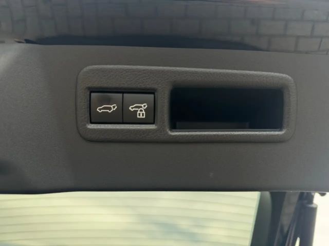 Toyota C-HR+