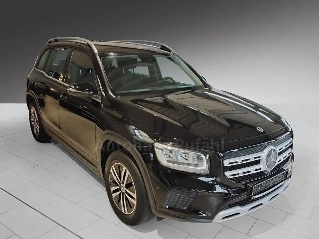 Mercedes-Benz GLB 180 GLB sehr gepflegt, AHK 1.600 Kg, viel Platz 2022 Benzine