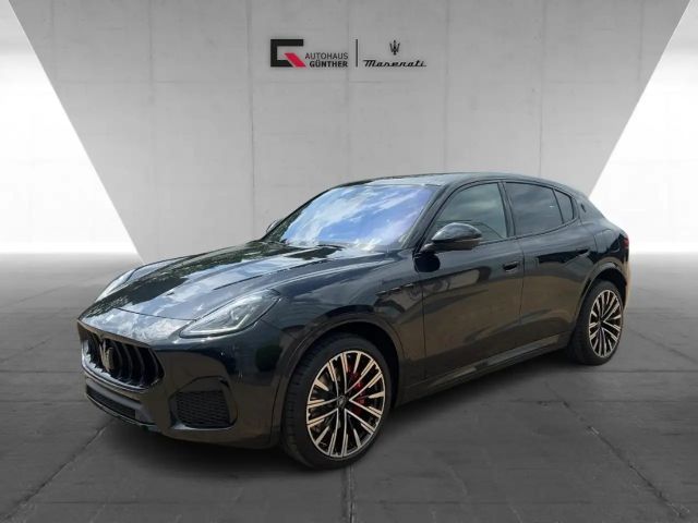 Maserati Grecale Modena Voll Chevron Luft Pano Sitzbel. 2026 Benzine