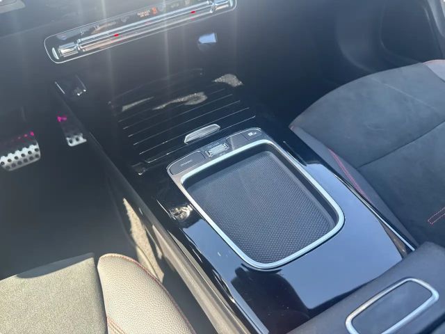 Mercedes-Benz CLA 220