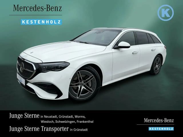 Mercedes-Benz E 200 T AMG+AHK+DISTRO+PANO+360°+MEMORY+DIGITAL AMG Line Edition AMG-Line/Navi/Pano.-Dach/Distronic/Keyless-Go/Autom./Klima 2025 Benzine
