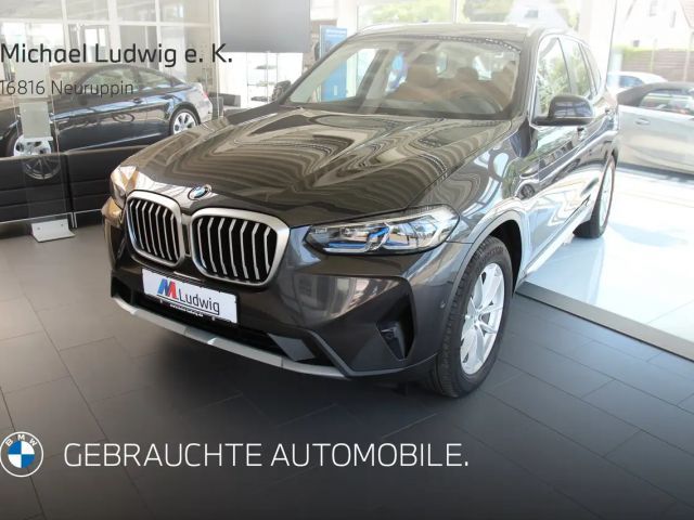 BMW X3 xDrive20i DAB WLAN Komfortzg. Parkassistent 2022 Hybride / Benzine