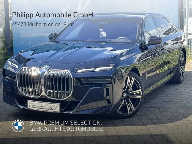 BMW 740 d xDrive M Sport PanoSky StHzg Autobahnas B&W PA-P 2025 Diesel