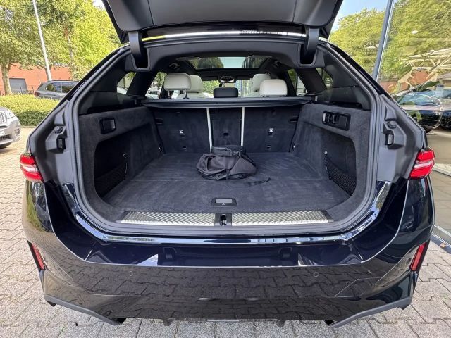 BMW 550