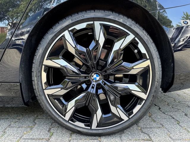 BMW 550