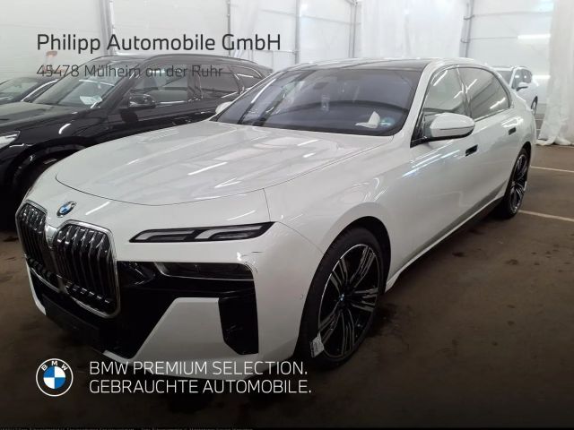 BMW 740 d xDrive M Sport PanoSky StHzg Autobahnas B&W 2025 Diesel