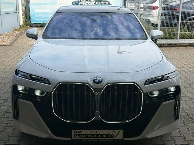 BMW 740