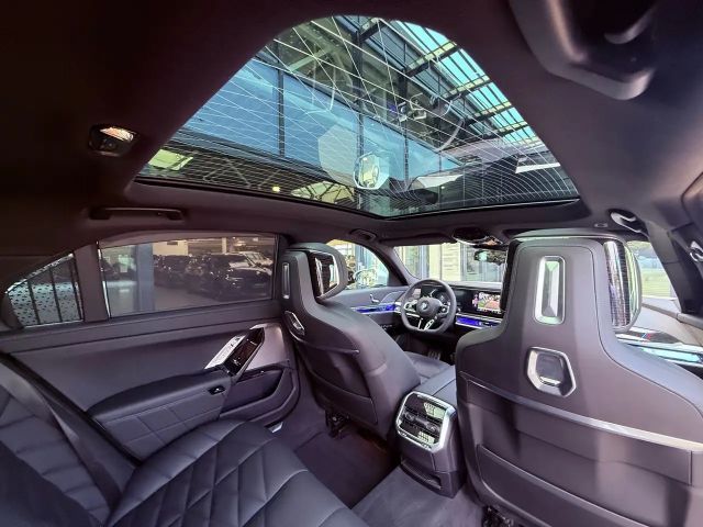 BMW 740