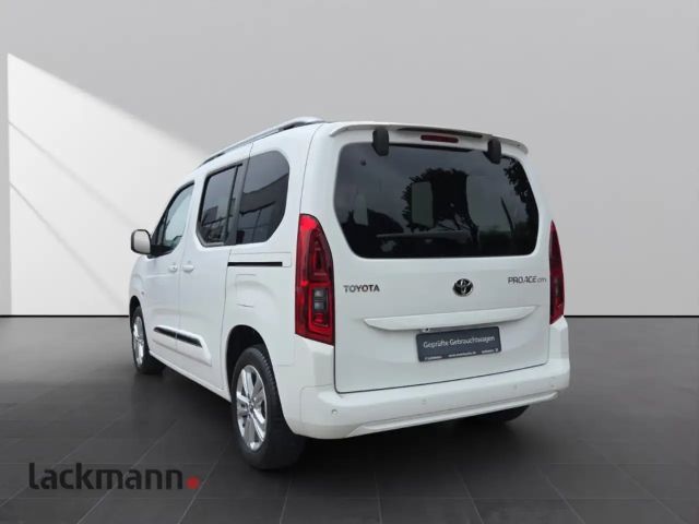 Toyota Proace City