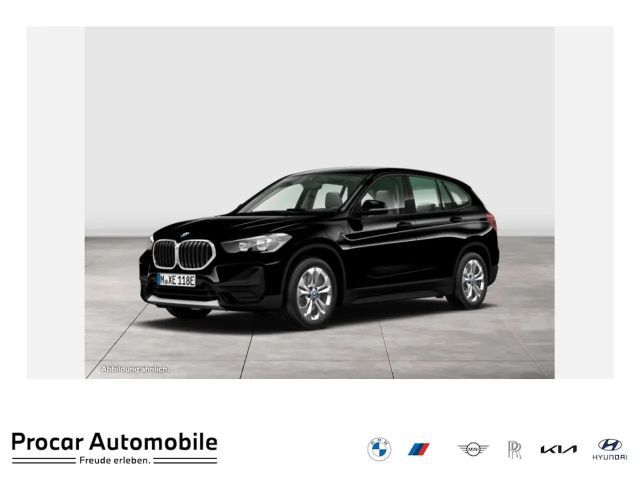 BMW X1 xDrive25e A HUD RFK NAVI PDC V+H DAB Klima 2022 Hybride / Benzine