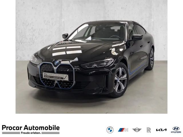 BMW i4 eDrive35 Driving Assistant Parking Assistant DAB L 2024 Elektrisch