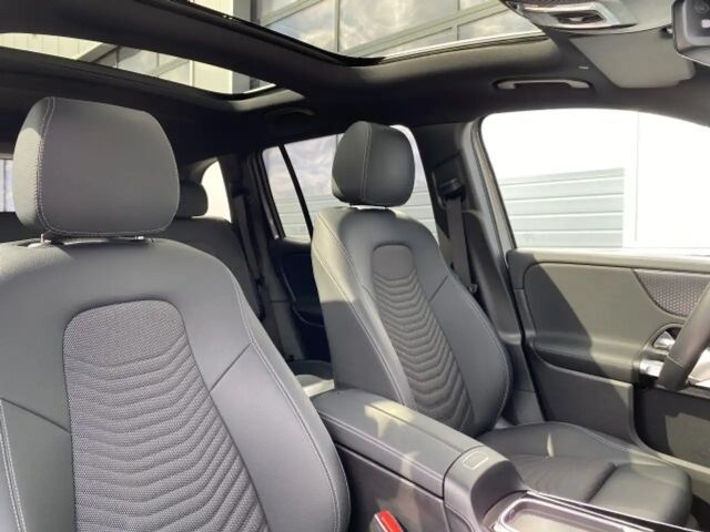 Mercedes-Benz EQB 250