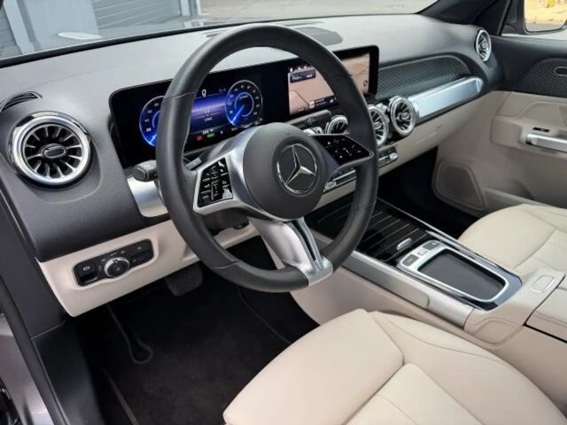 Mercedes-Benz EQB 300