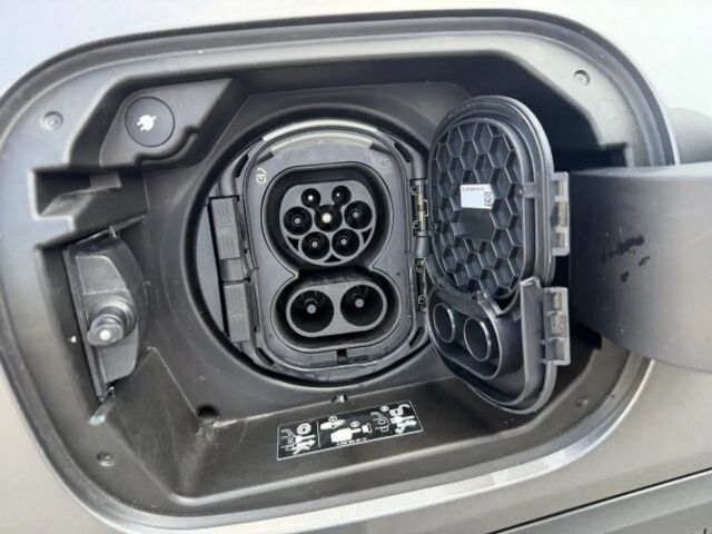 Mercedes-Benz EQB 300
