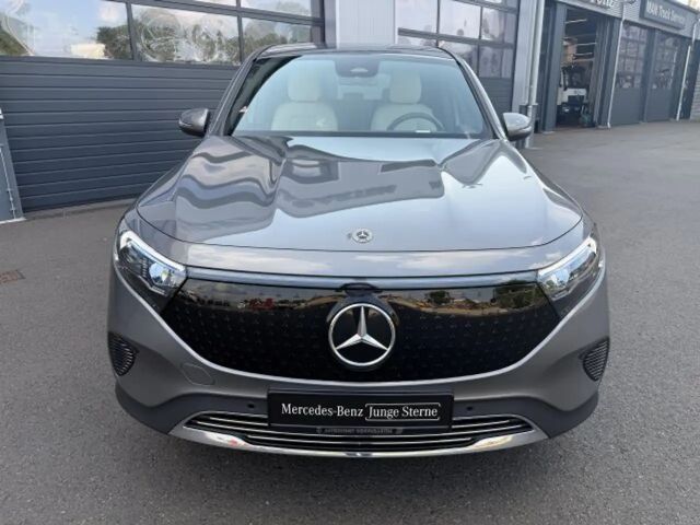 Mercedes-Benz EQB 300