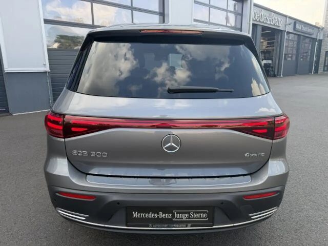 Mercedes-Benz EQB 300