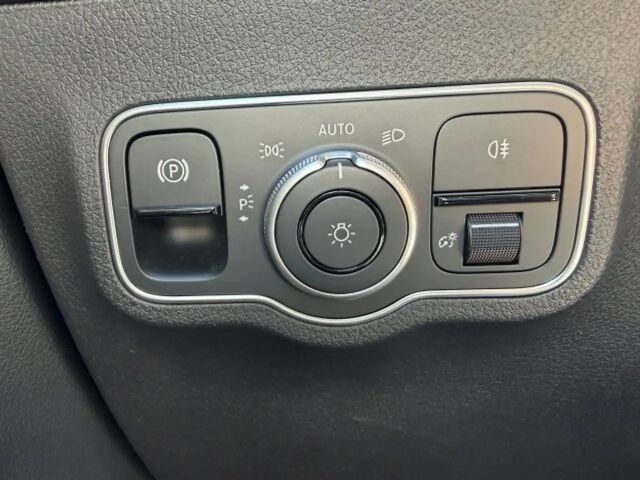 Mercedes-Benz EQB 250