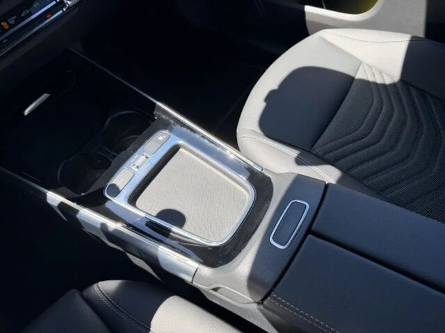 Mercedes-Benz EQB 250