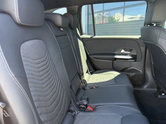 Mercedes-Benz EQB 250