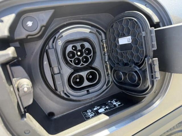 Mercedes-Benz EQB 250