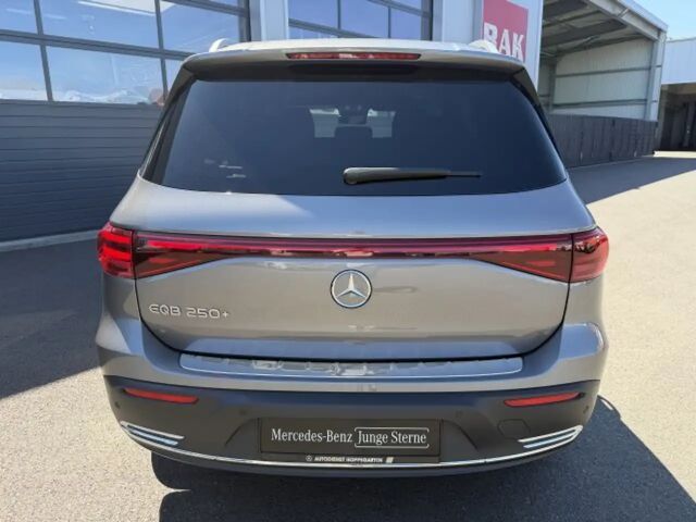 Mercedes-Benz EQB 250