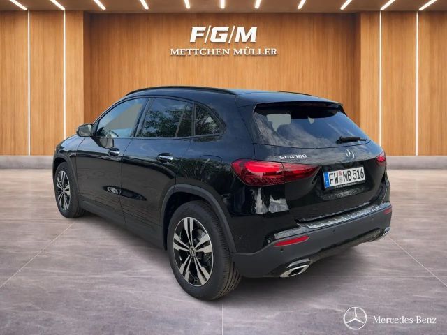 Mercedes-Benz GLA 180