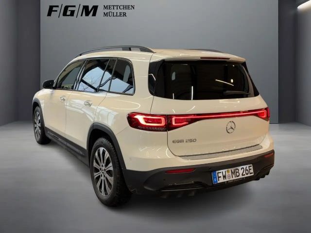 Mercedes-Benz EQB 250