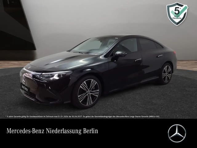 Mercedes-Benz CLA 250 Fahrass Pano Multibeam Burmester Distr. 2025 Elektrisch