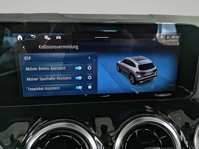 Mercedes-Benz GLA 180