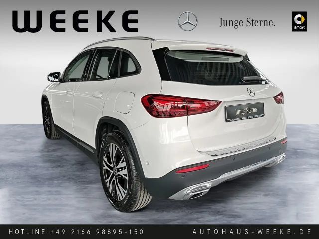 Mercedes-Benz GLA 180