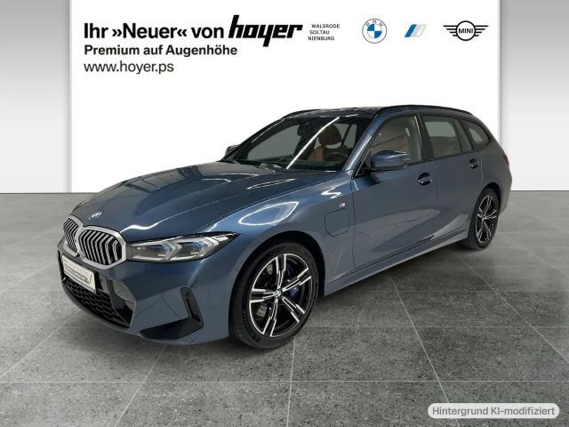 BMW 330 e Touring M Sportpaket Head-Up HK HiFi DAB 2025 Hybride / Benzine