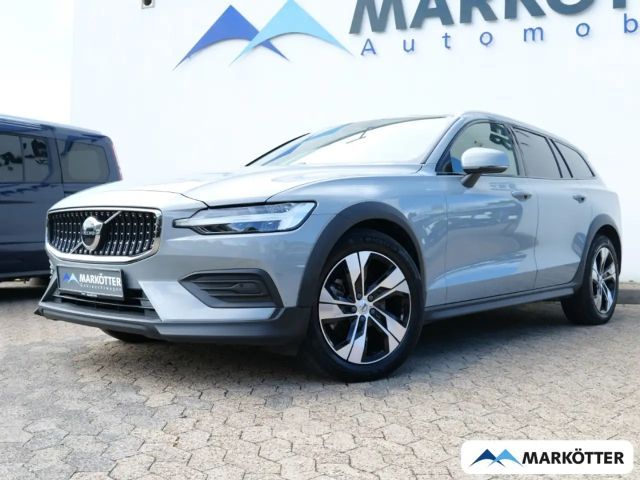 Volvo V60 Cross Country B4 AWD Plus /AHK/Schiebedach/Kamera/Winter-Paket 2024 Diesel