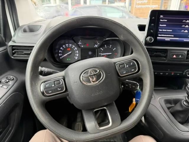 Toyota Proace City