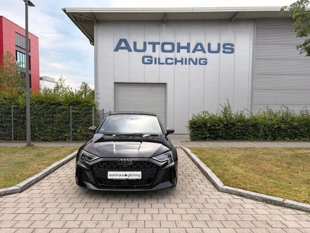 Audi RS3 Sportback quattro*RS Sportabgas*LED*Sound 2025 Benzine