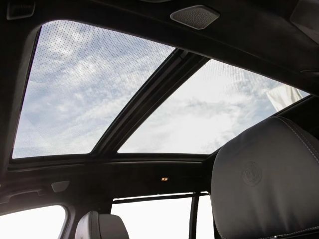 Alpina XB7