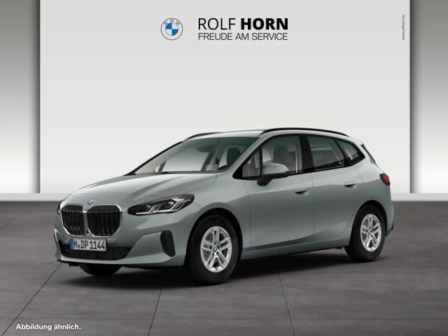 BMW 218 i Active Tourer AHK HeadUp RfKam Navi 2025 Benzine