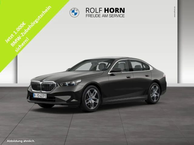 BMW i5 eDrive40 Navi Pano harman/kardon RfKam HeadUp 2025 Elektrisch